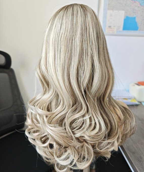 100% human hair medical wig supplier